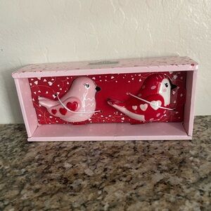 New Valentine Print Ceramic Birds Salt & Pepper set